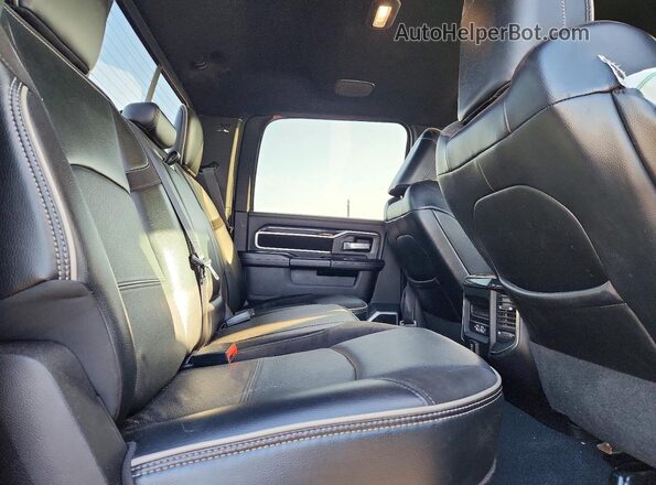 3C6UR5FJXPG518912 2023 RAM 2500 Gray Вид задньої частини салону