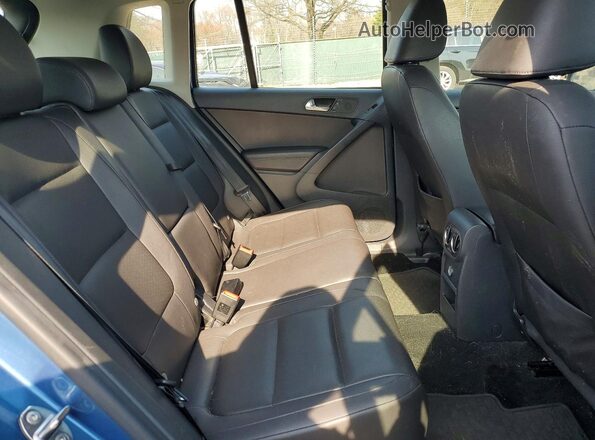 WVGBV7AX2HW502060 2017 VOLKSWAGEN TIGUAN Синий Вид задних сидений
