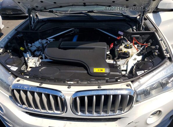 5UXKT0C51G0S79586 2016 BMW X5 White Widok naklejki z numerem VIN