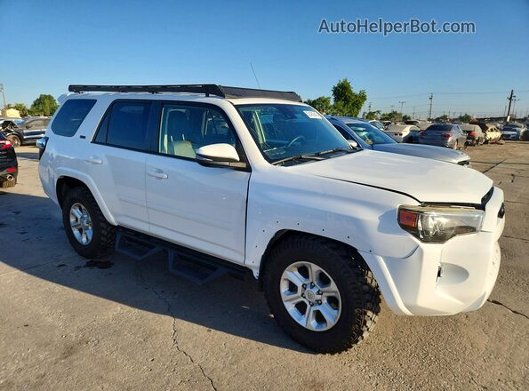 JTEBU5JR4L5781633 2020 TOYOTA 4RUNNER White Vista frontal
