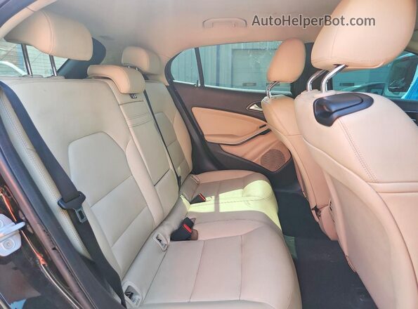 WDCTG4EB2GJ191901 2016 MERCEDES-BENZ GLA-CLASS Black Vista del compartimento del motor