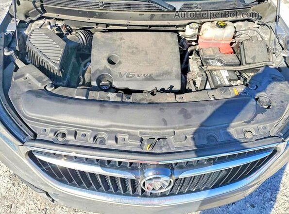 5GAERBKW1JJ142802 2018 BUICK ENCLAVE Brown Widok naklejki z numerem VIN