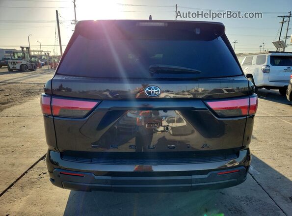 7SVAAABAXPX006652 2023 TOYOTA SEQUOIA Brown წინა სალონის ხედი