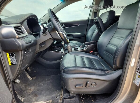 5XYPH4A50HG235092 2017 KIA SORENTO Gray Vista del salpicadero