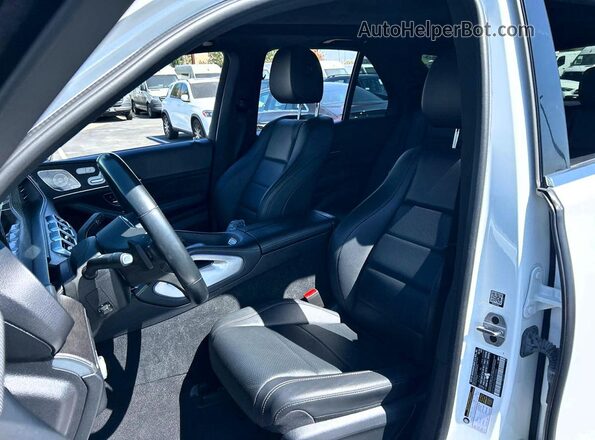 4JGFB5KB7NA705889 2022 MERCEDES-BENZ GLE White Widok z przodu