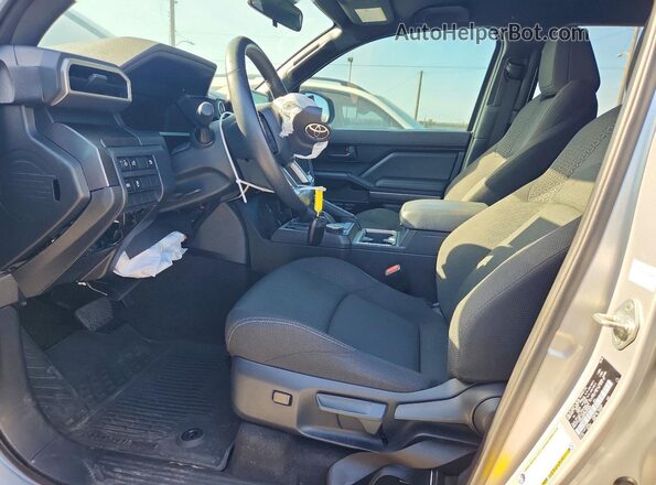 JTEVA5AR7S5003489 2025 TOYOTA 4RUNNER Серебряный Вид панели приборов