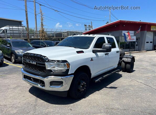 3C7WRTCLXPG513448 2023 RAM 3500 White Rear left