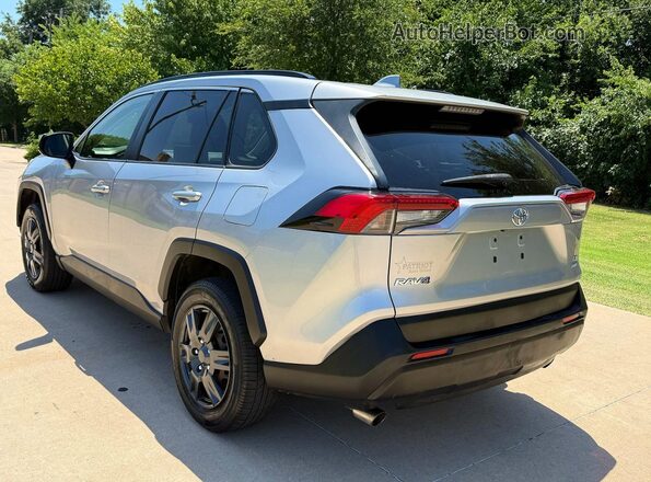 JTMF1RFV3KJ005186 2019 TOYOTA RAV4 Silver Front right