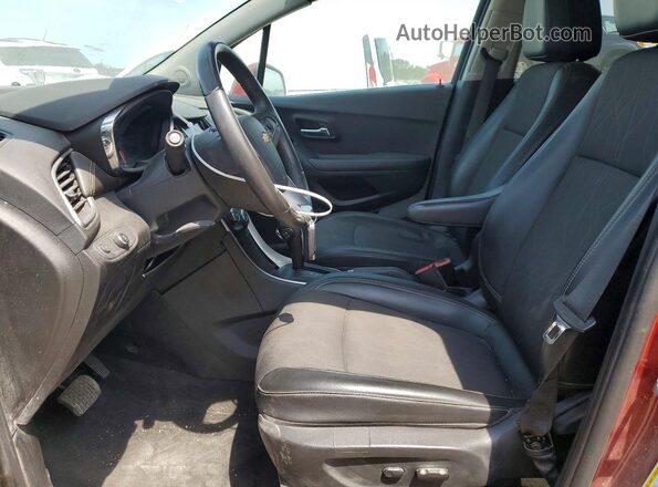 KL7CJLSB2MB318008 2021 CHEVROLET TRAX Red წინა პანელის ხედი