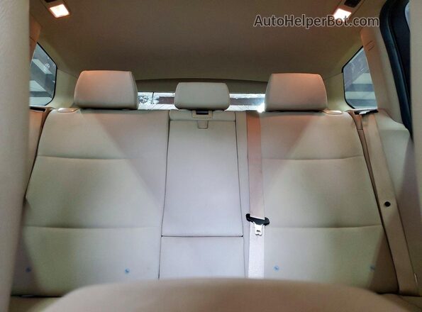 5UXWX9C55G0D90834 2016 BMW X3 White Vista interior trasera