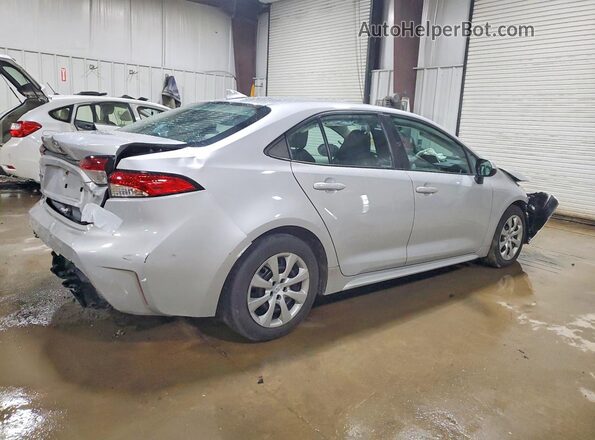 5YFEPMAE3NP320462 2022 TOYOTA COROLLA Silver წინა მარჯვენა