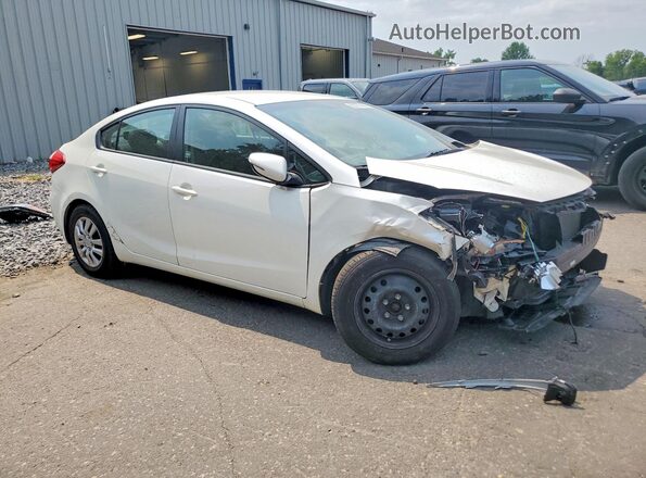 KNAFX4A67G5549818 2016 KIA FORTE White Դիմացի տեսք