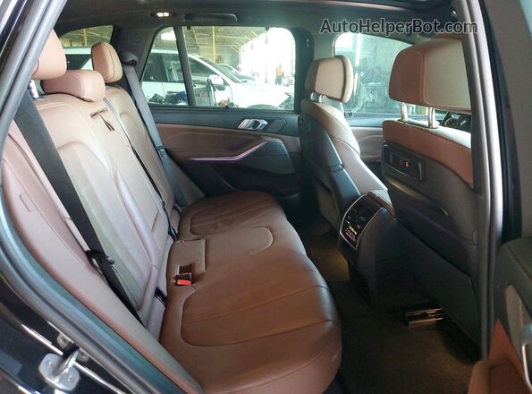 5UXJU4C05L9B94196 2020 BMW X5 Black Engine compartment view