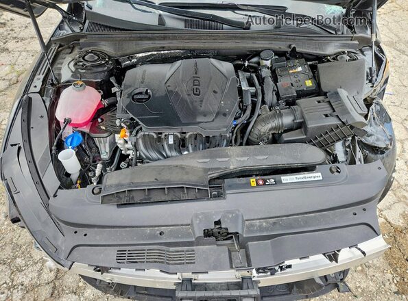 KNAG24J77T5457887 2026 KIA K5 Black Widok komory silnika