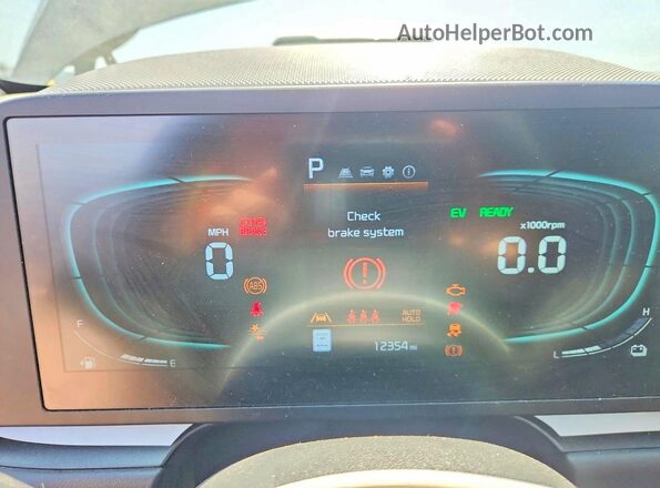 KNDCP3LE5T5329155 2026 KIA NIRO Gray Սարքավորումների վահանակի տեսք