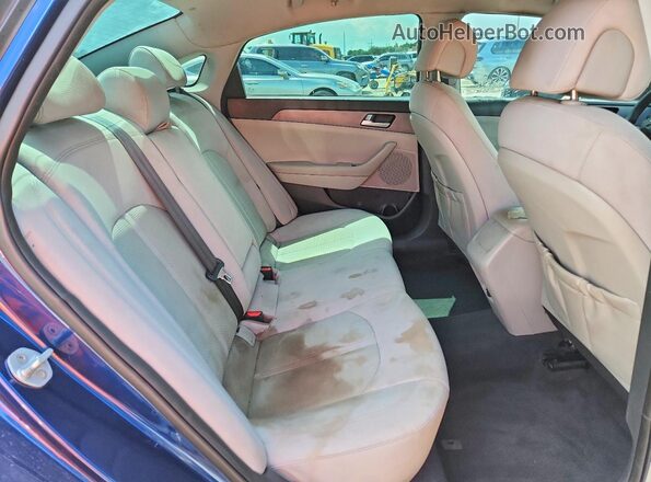 5NPE24AF2GH339561 2016 HYUNDAI SONATA Blue Rear interior view