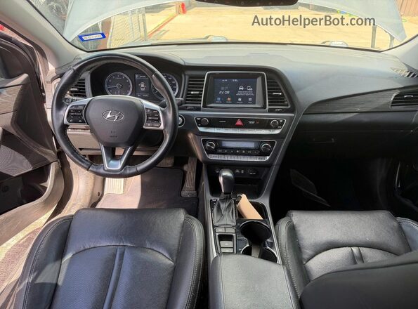 5NPE34AF8KH762375 2019 HYUNDAI SONATA Silver Instrument cluster view