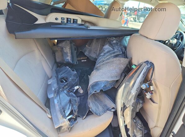 4S4BSAFC4K3220331 2019 SUBARU OUTBACK White Engine compartment view