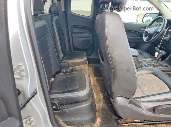 1GCHSDENXH1296434 2017 CHEVROLET COLORADO Silver Вид задньої частини салону
