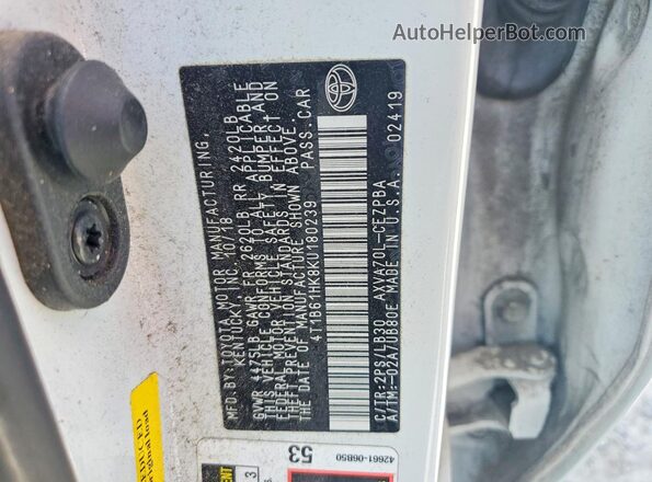 4T1B61HK8KU180239 2019 TOYOTA CAMRY White VIN კოდის სტიკერის ხედი