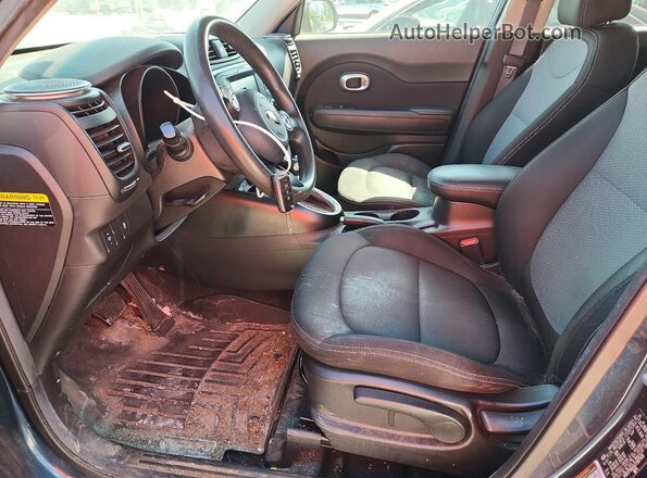 KNDJP3A53J7587508 2018 KIA SOUL Blue Вид панелі приладів