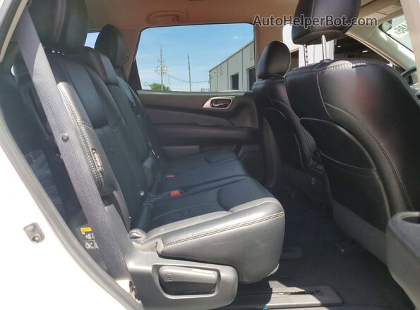 5N1DR2MM1JC617242 2018 NISSAN PATHFINDER White Սալոնի հետևի տեսք
