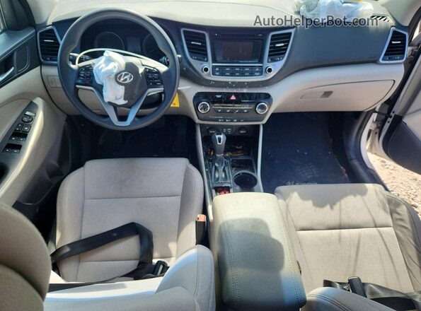 KM8J3CA42HU324615 2017 HYUNDAI TUCSON Белый Вид щитка приборов