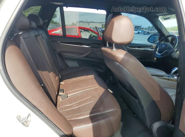 5UXKR2C3XH0X05351 2017 BMW X5 White Engine compartment view