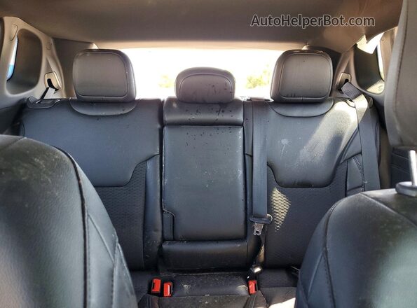 3C4NJDBN7TT201145 2026 JEEP COMPASS Серебряный Вид задней части салона