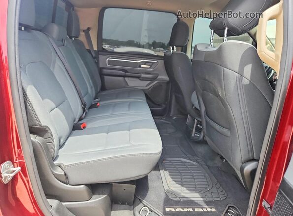 1C6RREFM6LN251043 2020 RAM 1500 Burgundy უკანა სალონის ხედი
