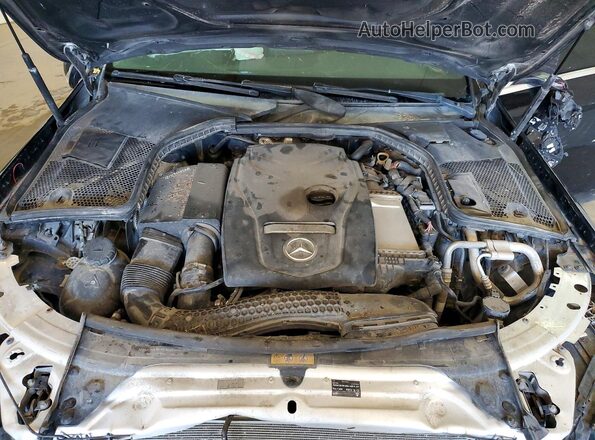 55SWF4JB3JU273189 2018 MERCEDES-BENZ C Black Rear interior view