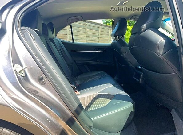 4T1B11HK6KU794401 2019 TOYOTA CAMRY Gray Front interior view
