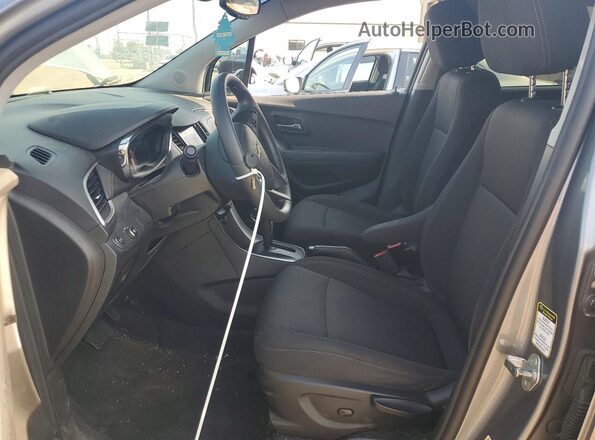3GNCJPSB9LL165190 2020 CHEVROLET TRAX Gray Vista del salpicadero