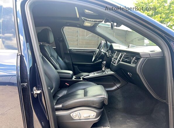 WP1AB2A5XJLB34419 2018 PORSCHE MACAN Blue Вид ззаду