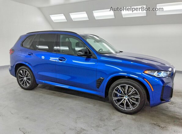 5UX33EU04T9018947 2026 BMW X5 Blue Front view