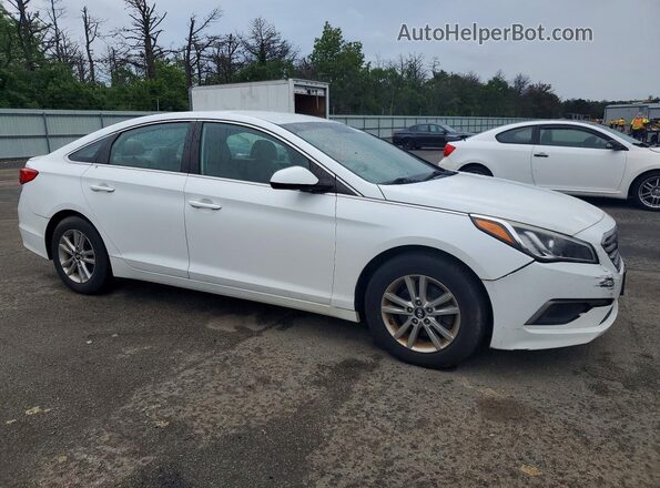 5NPE24AF8GH353044 2016 HYUNDAI SONATA Белый Вид спереди