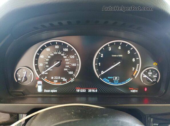 5UXKT0C50G0S75691 2016 BMW X5 Gray Vista de los asientos traseros