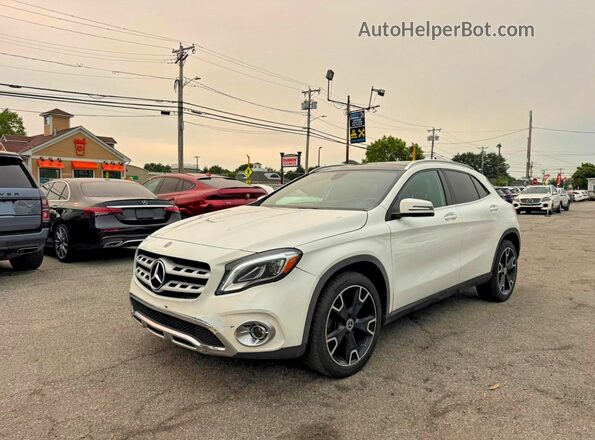 WDCTG4EB1KU004669 2019 MERCEDES-BENZ GLA White Trasero izquierdo