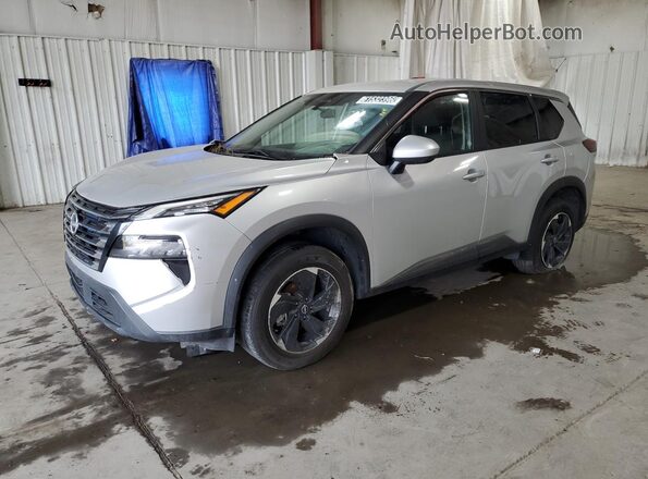 5N1BT3BB2RC692026 2024 NISSAN ROGUE Серебряный 