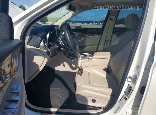 WDC0G4JB8HF249023 2017 MERCEDES-BENZ GLC-CLASS White Առջևի վահանակի տեսք