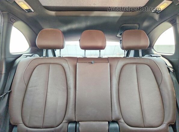 WBXHU7C3XH5H32940 2017 BMW X1 Brown Вид задньої частини салону