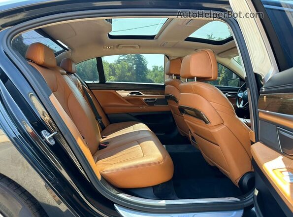 WBA7E4C53HGU99360 2017 BMW 7 SERIES Black Widok zestawu wskaźników