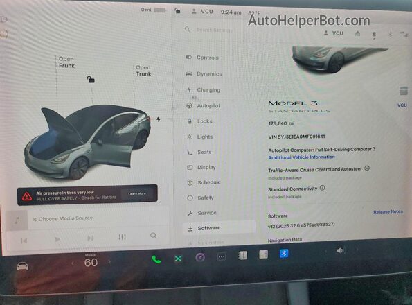 5YJ3E1EA0MF091641 2021 TESLA MODEL Blue Widok tylnych siedzeń