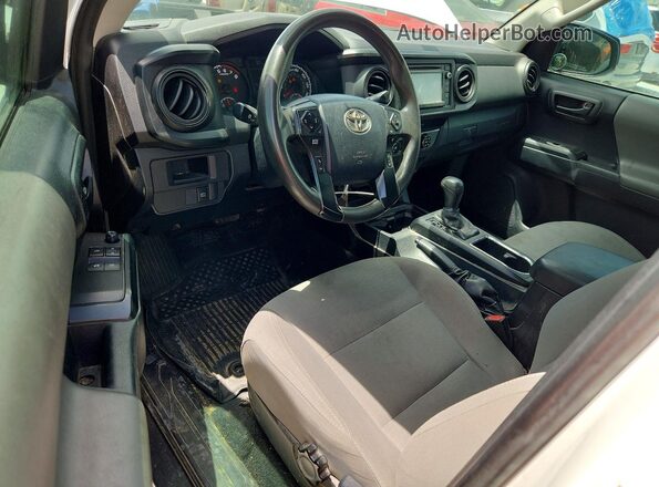 5TFRX5GN4KX147563 2019 TOYOTA TACOMA White ხელსაწყოთა პანელის ხედი