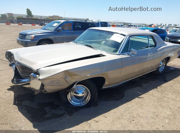 8J58F136937 1970 FORD GALAXIE 500 Champagne წინა მარცხენა ხედი სამი მეოთხედიდან