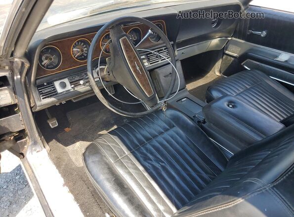 8Y83N111828 1968 FORD THUNDERBIRD Черный Вид панели приборов