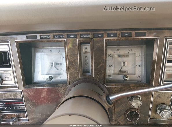 8Y89A906891 1978 LINCOLN CONTINENTA Yellow უკანა სავარძლების ხედი