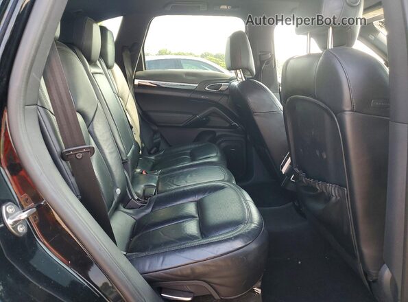 WP1AA2A25HKA85543 2017 PORSCHE CAYENNE Black Вид підкапотного простору