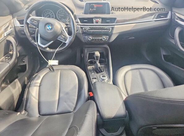 WBXHT3C33H5F72590 2017 BMW X1 Серый Вид щитка приборов