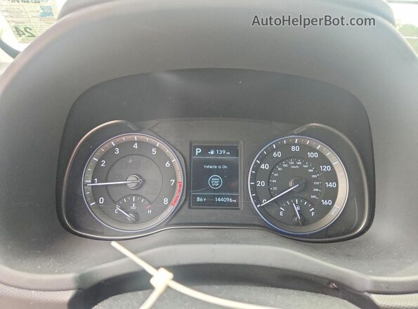 KM8K2CAA0JU143788 2018 HYUNDAI KONA Серебряный Вид задних сидений